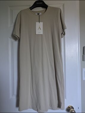 Ánian Beige Midi Circular T-Shirt Dress